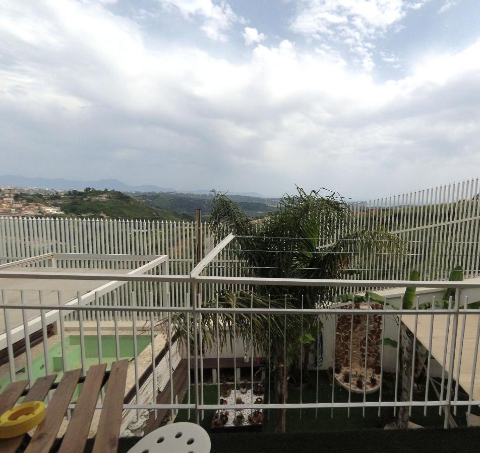 نابولي Sea View Apartment المظهر الخارجي الصورة